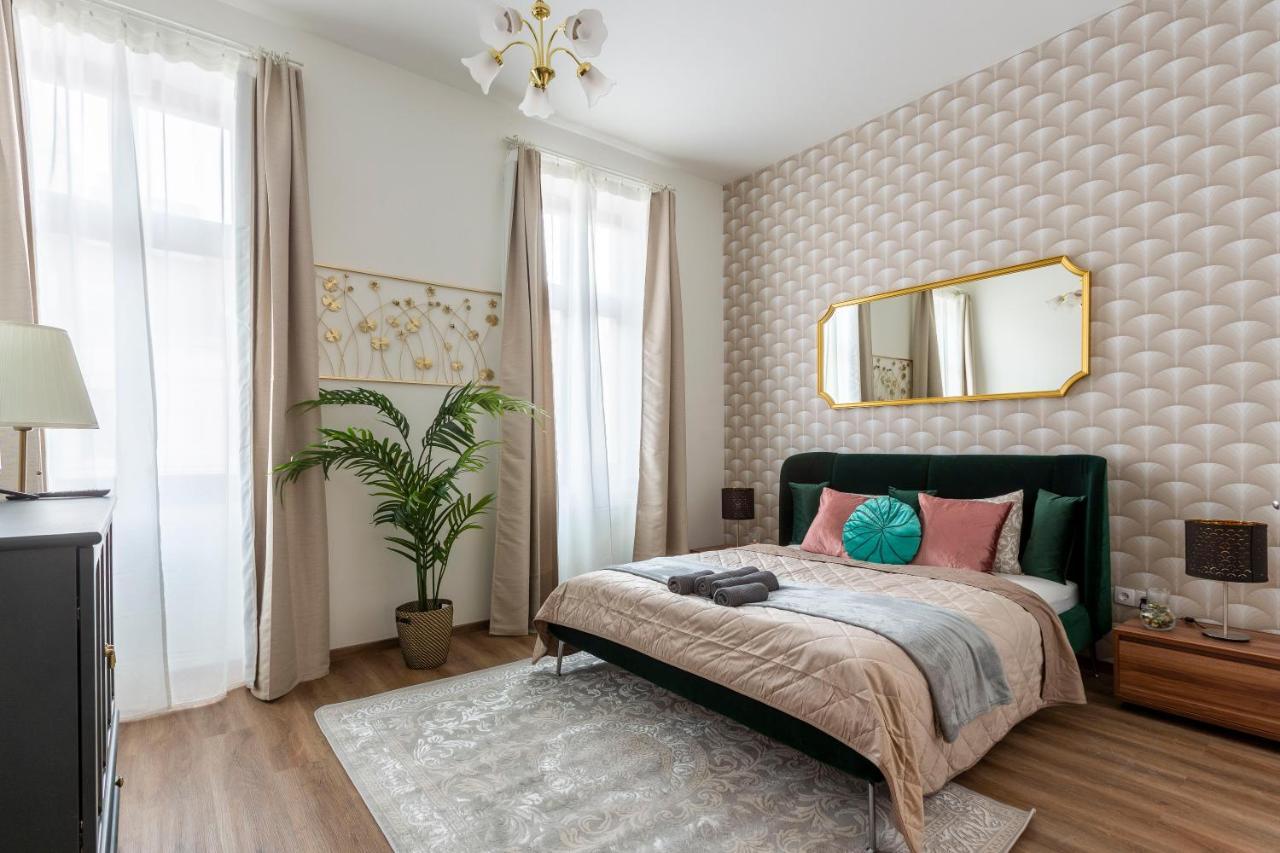 Explore Budapest From A Luxurious Cozy Apartment Dış mekan fotoğraf