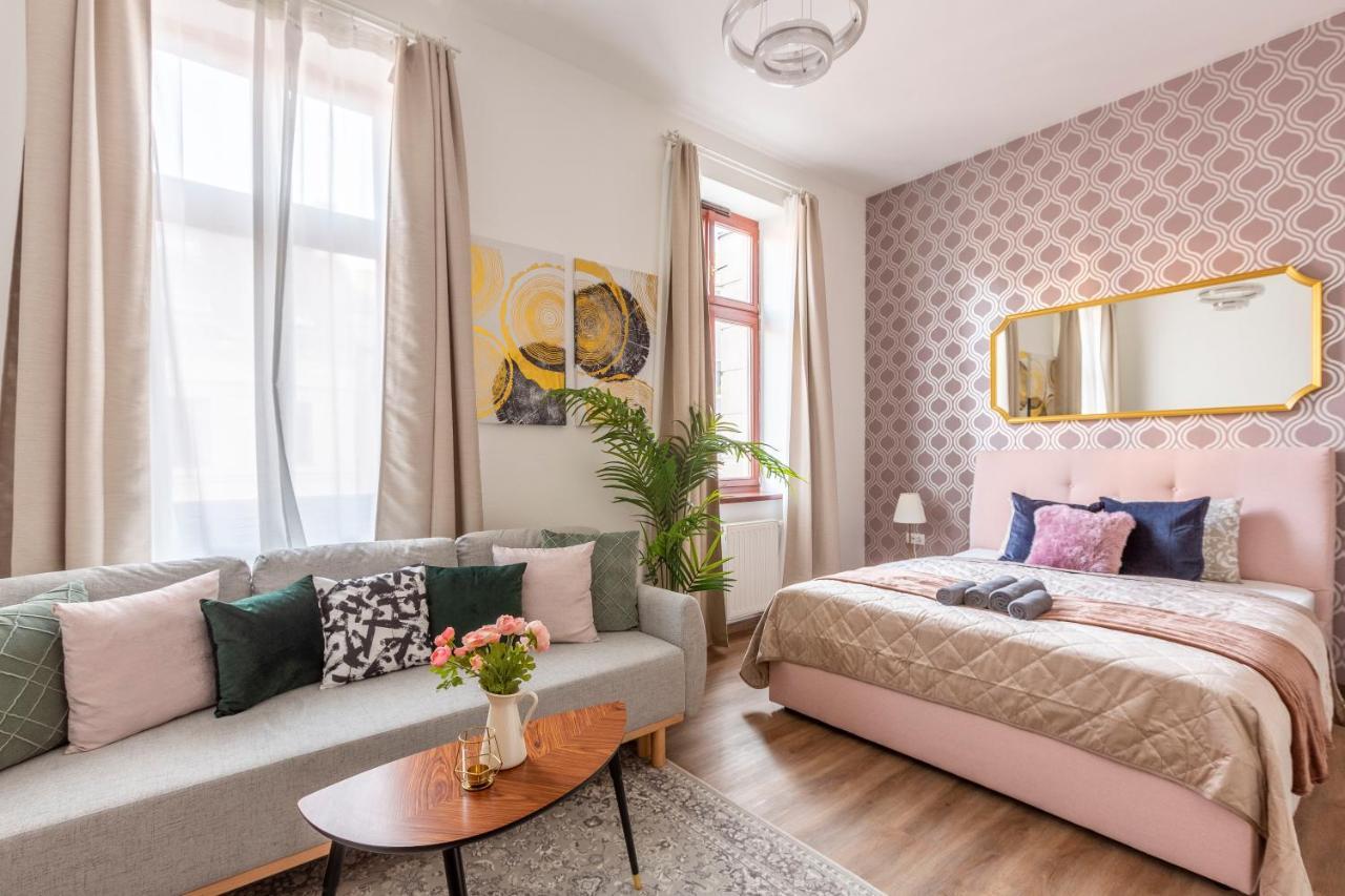 Explore Budapest From A Luxurious Cozy Apartment Dış mekan fotoğraf