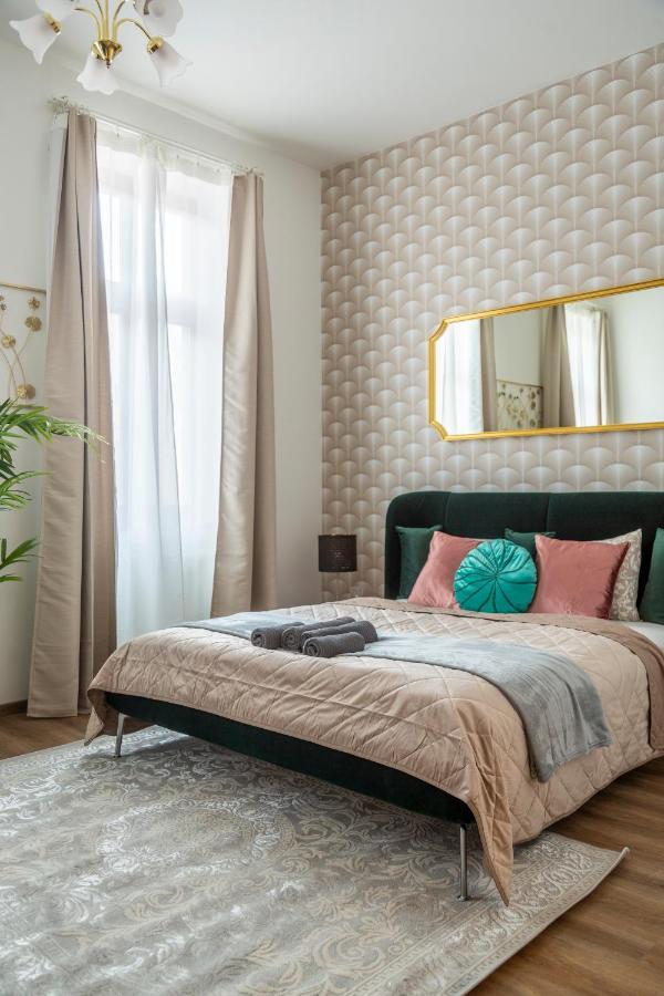 Explore Budapest From A Luxurious Cozy Apartment Dış mekan fotoğraf